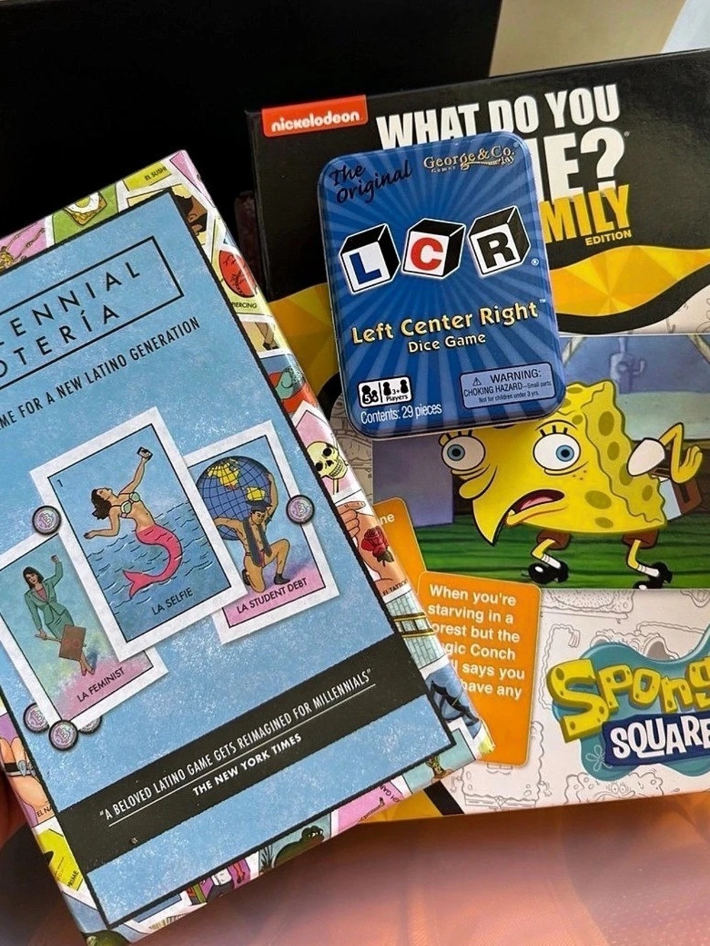 Nickelodeon What Do You Meme? SpongeBob SquarePants Left Center Right Dice Game